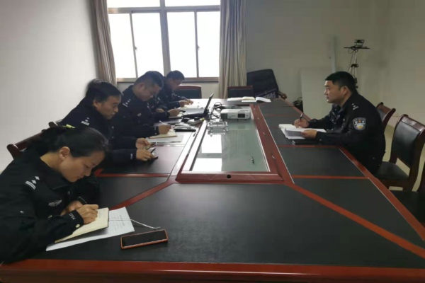 民主評(píng)議黨員.jpg