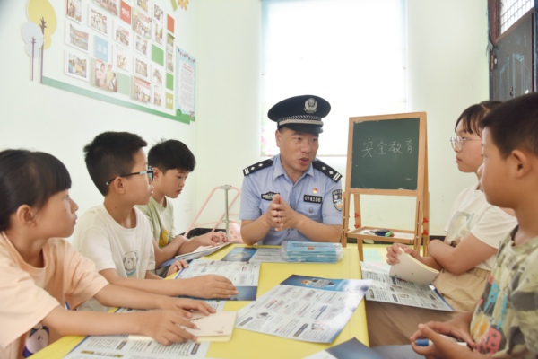 開展安全教育課副本.jpg
