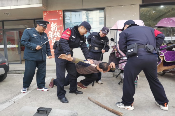 運漕派出所黨支部開展突發(fā)安全事件應(yīng)急演練副本.jpg