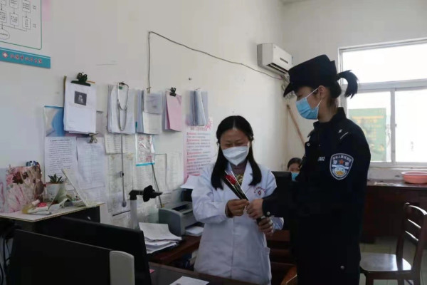 蜂蜜瀏覽器_開展國際護士節(jié)活動.jpg