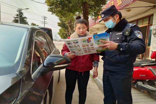 安徽含山積極開展禁毒宣傳進(jìn)社區(qū).jpg